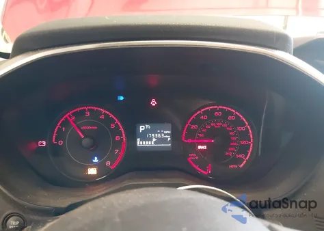 2019 Subaru Crosstrek 2.0I Premium из США, поврежденный, VIN JF2GTACC8KH243191